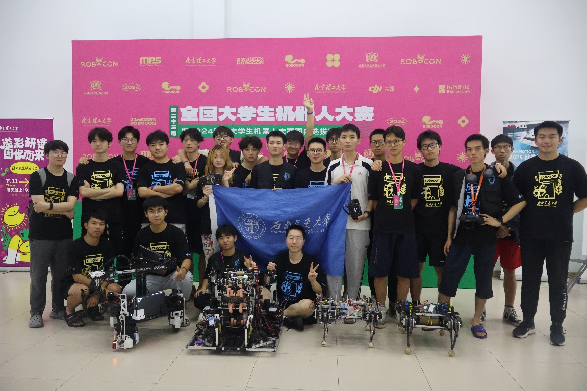 1721697279519060417.png 图片2.png